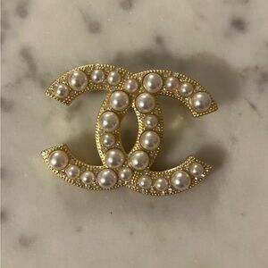 CC gold and pearl pin